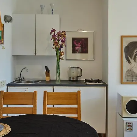 Apartment In Bio Garden - Will Save Money Here Prag